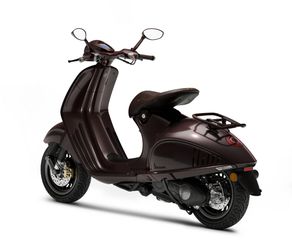 Vespa 946 2026 HORSE-thumb-7