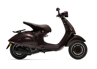 Vespa 946 2026 HORSE-thumb-4
