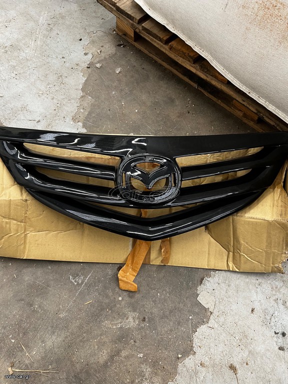 Mazda grille