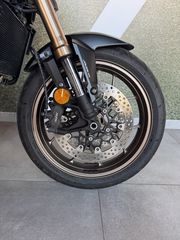 Honda CB 650 2025 R E-clutch-thumb-2