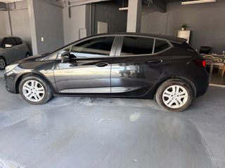 Opel Astra 2017-thumb-5
