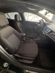Opel Astra 2017-thumb-9