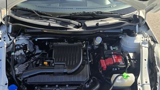 Suzuki Swift 2016 SWIFT_1.3_-thumb-8