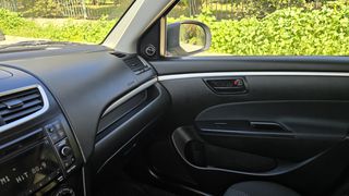 Suzuki Swift 2016 SWIFT_1.3_-thumb-20