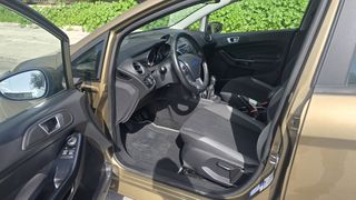 Ford Fiesta 2015 1.0_ECOBOOST_SYNC_EDITION-thumb-8