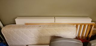 βρεφικό κρεβάτι