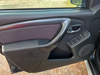 Dacia Duster 2016 4×4-thumb-7