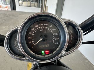 Harley Davidson V-ROD 2004-thumb-7