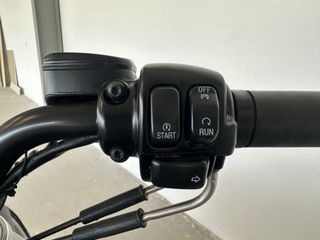 Harley Davidson V-ROD 2004-thumb-9