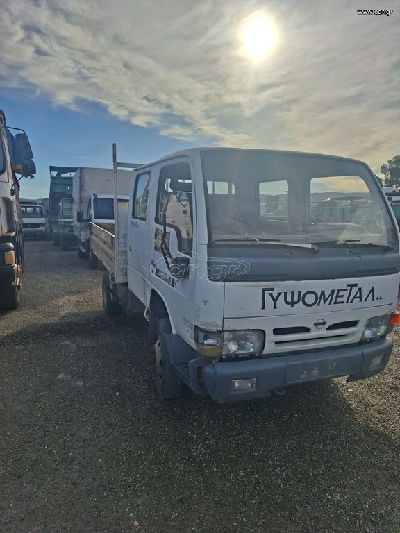 Καρότσα Nissan 2005 Πετρέλαιο capstar.Ε 110