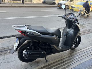 Honda SH 300i 2019-thumb-3