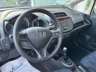 Honda Jazz 2012-thumb-13