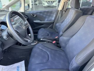 Honda Jazz 2012-thumb-16