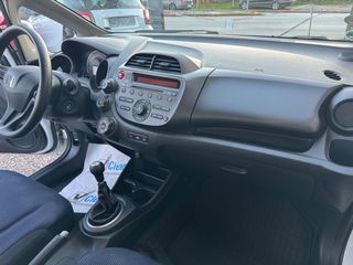 Honda Jazz 2012-thumb-19