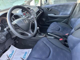 Honda Jazz 2012-thumb-22