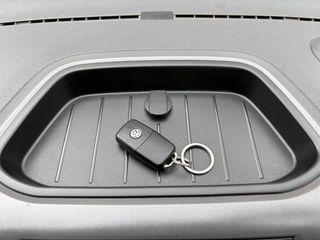 Volkswagen Amarok 2013-thumb-19