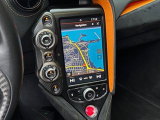 McLaren 720S 2018-thumb-23