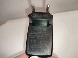 Φορτιστής Sony Ericsson cst-60-thumb-1