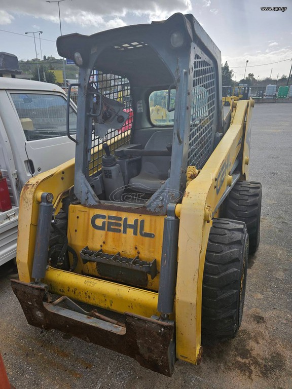 Φορτωτάκι Gehl 2026 R260