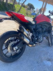 Ducati Monster 950 2025