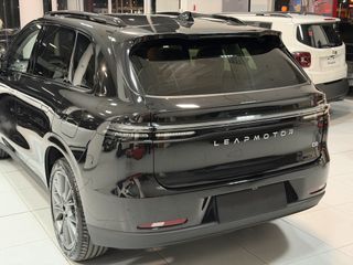 Leapmotor C 10 2026 REEV 970km Αυτονομία-thumb-15