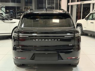 Leapmotor C 10 2026 REEV 970km Αυτονομία-thumb-11