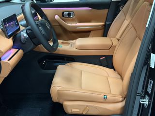 Leapmotor C 10 2026 REEV 970km Αυτονομία-thumb-28