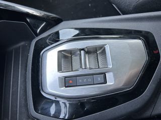 Peugeot 208 2025 1.2 Hybrid e-DCS6 110 Style-thumb-6