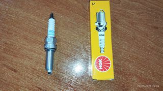 HONDA PCX 125(21-25)-ADV 350(22-25)-FORZA 350(21-25)-SH 150(20-25)- SH MODE 125(21-25)-SH 350 (21-25) Μπουζί  NGK (LMAR8L-9) Japan