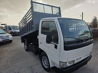Ανατροπή Nissan 2001 CABSTAR