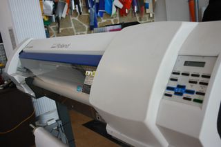 Roland SP 300V-thumb-1