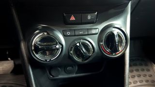 Peugeot 208 2019 1.2 PURETECH 100 ACTIVE-thumb-17