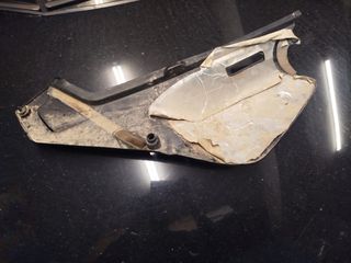 Δεξιό καπάκι ουράς XT600E-thumb-4
