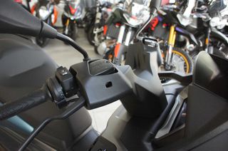 Piaggio MP3 530 2025 MP3 530 LT-thumb-34