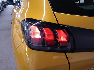 Peugeot 208 2022 1,2 PureTech-thumb-16