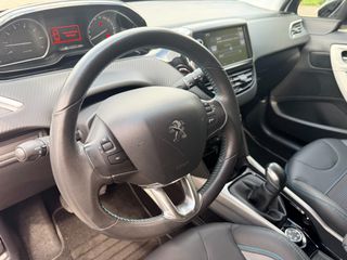 Peugeot 2008 2016 1.2 e-THP Urban Cross-thumb-9
