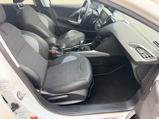 Peugeot 2008 2016 1.2 e-THP Urban Cross-thumb-10