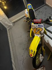 Suzuki RM-Z 250 2004-thumb-3
