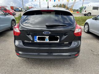 Ford Focus 2014 TITANIUM-thumb-3