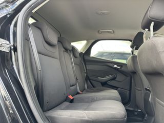 Ford Focus 2014 TITANIUM-thumb-7