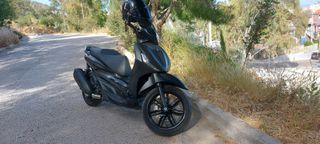 Piaggio Beverly 300 2024 Deep Black-thumb-4
