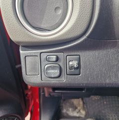 Toyota Yaris 2013-thumb-9
