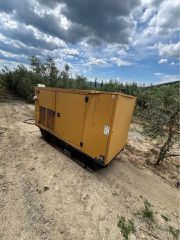 ΓΕΝΝΗΤΡΙΑ 110 KVA PERKINS-thumb-2