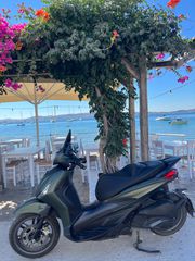 Piaggio Beverly 300 2024 S-thumb-2