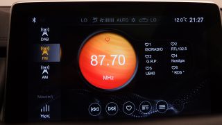 Mg EHS 2023 1.5t-gdi PHEV LUXURY PANORAMA ΔΕΡΜΑ R18 NAVI 3ΠΛΗ-thumb-31