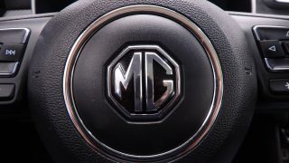 Mg ZS 2023 LUXURY PANORAMA NAVI ΔΕΡΜΑ ΗΛ. ΚΑΘΙΣΜΑΤΑ R17 3ΠΛΗ-thumb-43