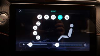 Mg ZS 2023 LUXURY PANORAMA NAVI ΔΕΡΜΑ ΗΛ. ΚΑΘΙΣΜΑΤΑ R17 3ΠΛΗ-thumb-32