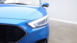 Mg ZS 2023 LUXURY PANORAMA NAVI ΔΕΡΜΑ ΗΛ. ΚΑΘΙΣΜΑΤΑ R17 3ΠΛΗ-thumb-2