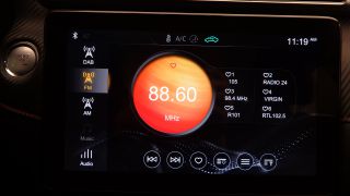 Mg ZS 2023 LUXURY PANORAMA NAVI ΔΕΡΜΑ ΗΛ. ΚΑΘΙΣΜΑΤΑ R17 3ΠΛΗ-thumb-30