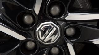 Mg ZS 2023 LUXURY PANORAMA NAVI ΔΕΡΜΑ ΗΛ. ΚΑΘΙΣΜΑΤΑ R17 3ΠΛΗ-thumb-48